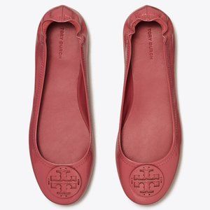 Tory Burch $228 Minnie Travel Ballet Flats Patent Washed Berry